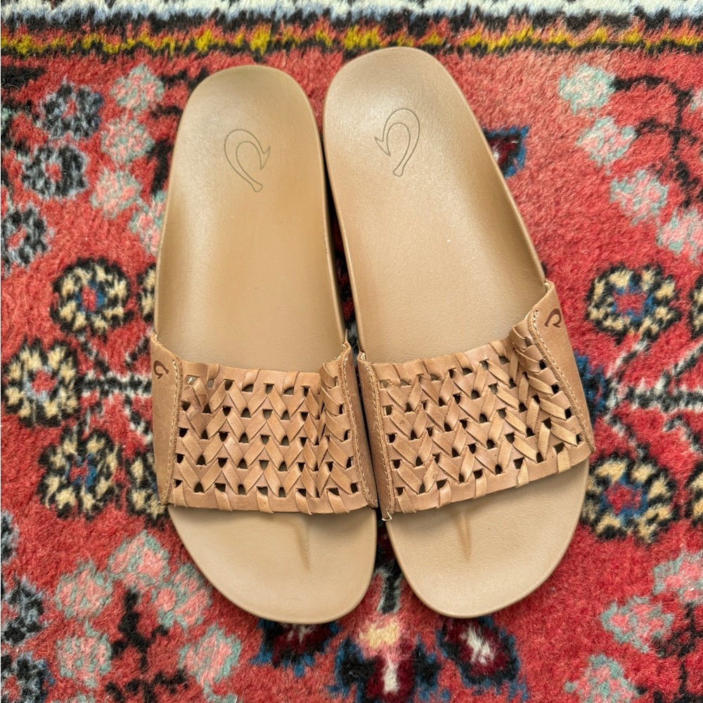 Olukai Kāmola Tan Woven Slide Sandals - 9 (women's)